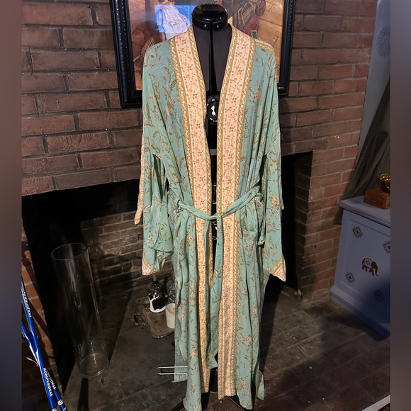 Spell & the Gypsy Maisie kimono robe s/m good condition - Picture 3 of 8